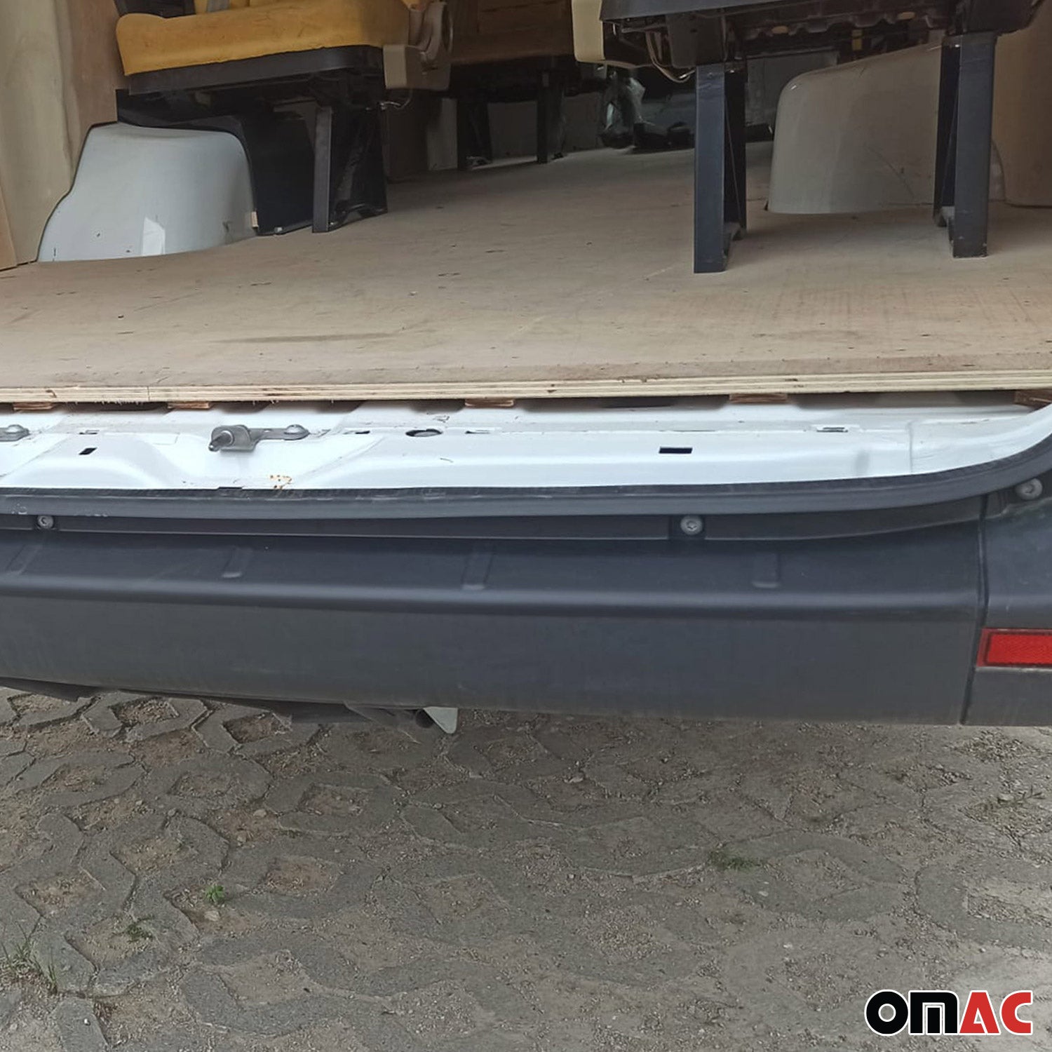 Protector Parachoques para Mercedes Sprinter W907 2018-2025 Negro Mate ABS