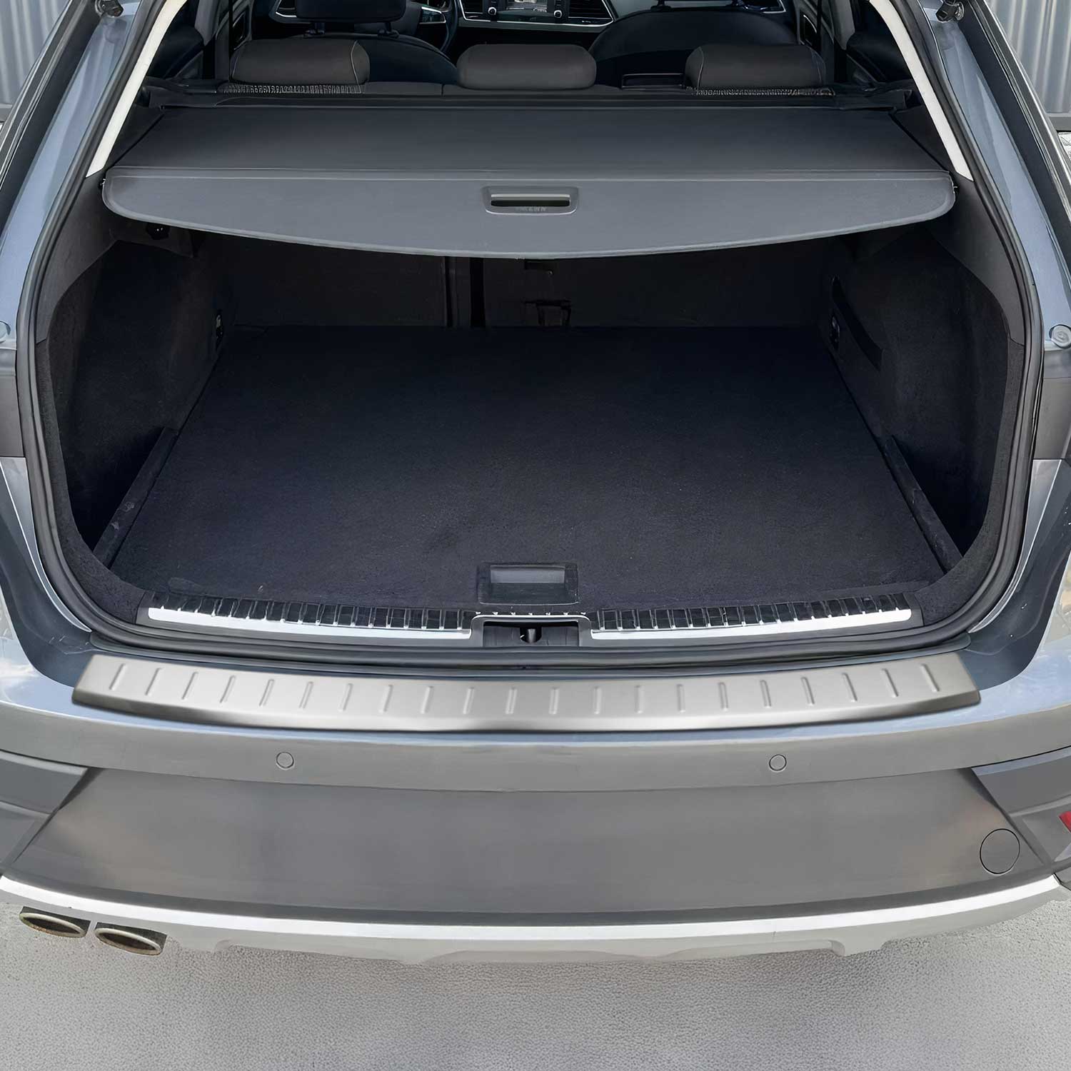Protector de Parachoques Trasero para Seat Leon 2014-2020 Acero cepillado