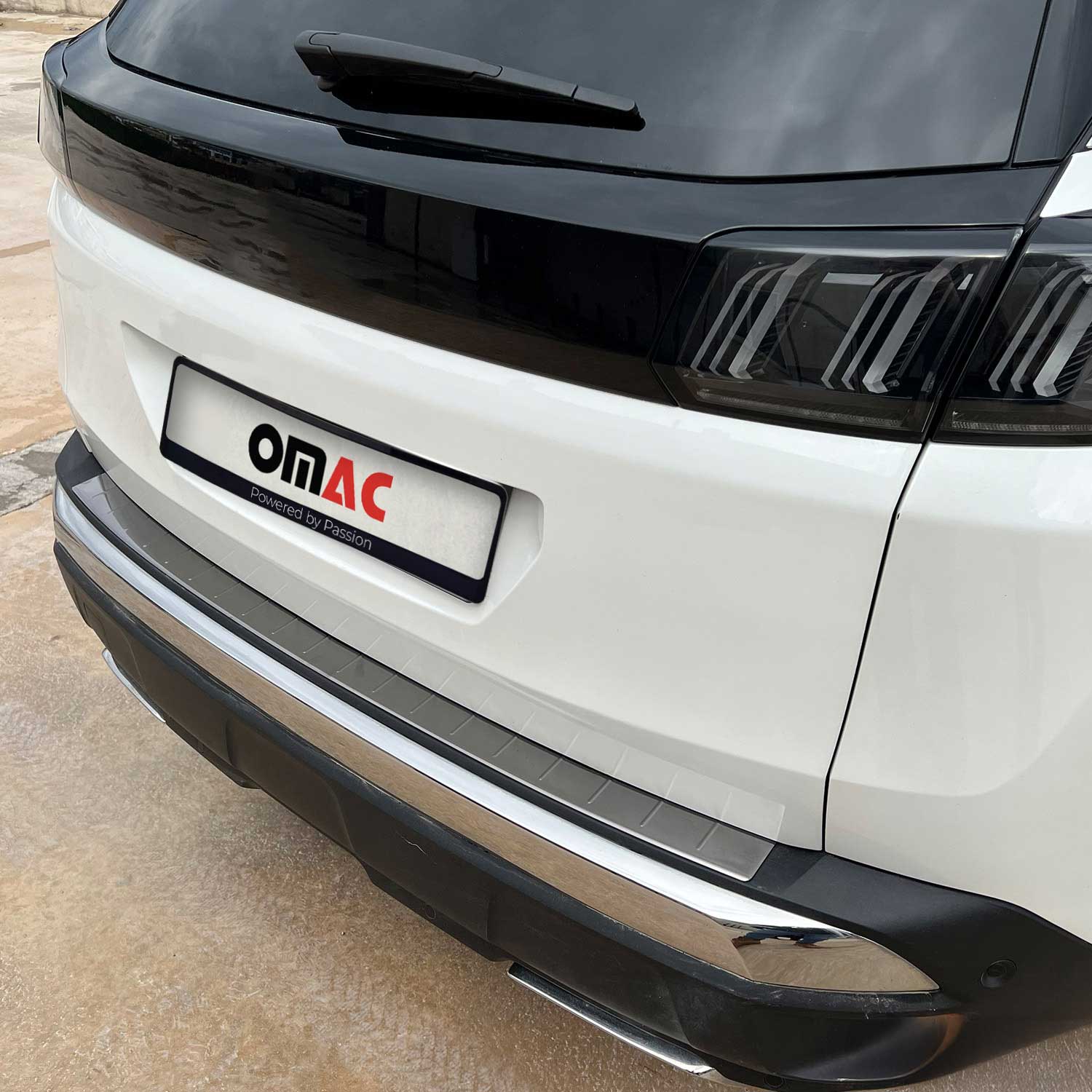 Protector Parachoques para Peugeot 3008 2016-2024 Oscuro Brillante Acero