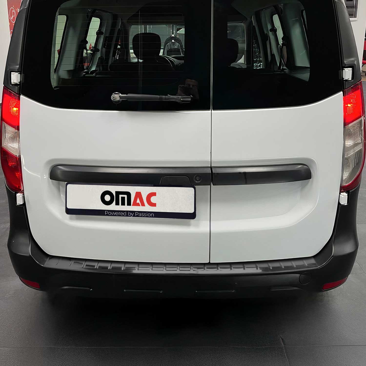 Protector Parachoques para Dacia Dokker 2012-2024 Oscuro Brillante Acero