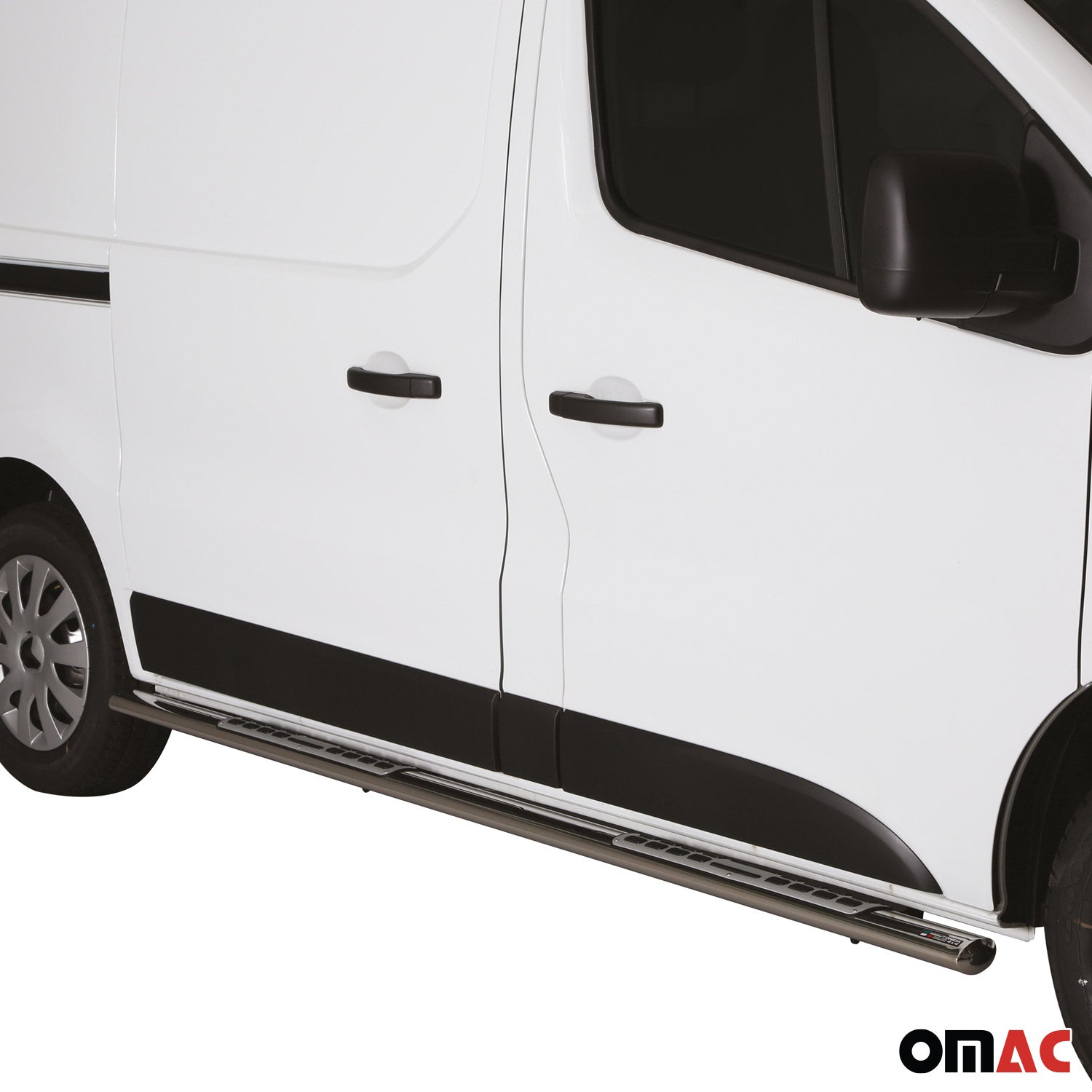 Par de Estribos Barras Laterales para Nissan NV300 2014-2021 Corto Plata Acero