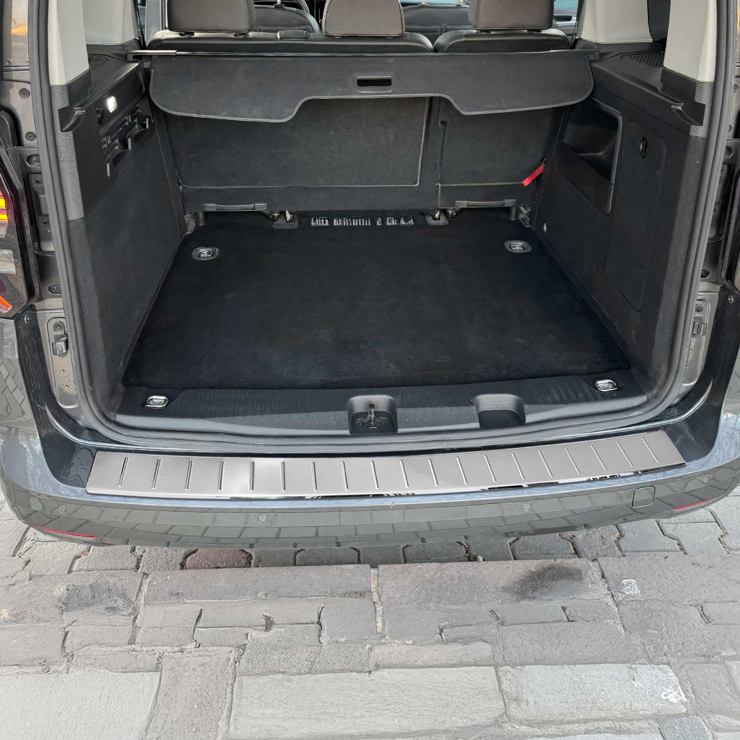 Protector de Parachoques Trasero para VW Caddy 2021-2025 Plata Brillante Acero