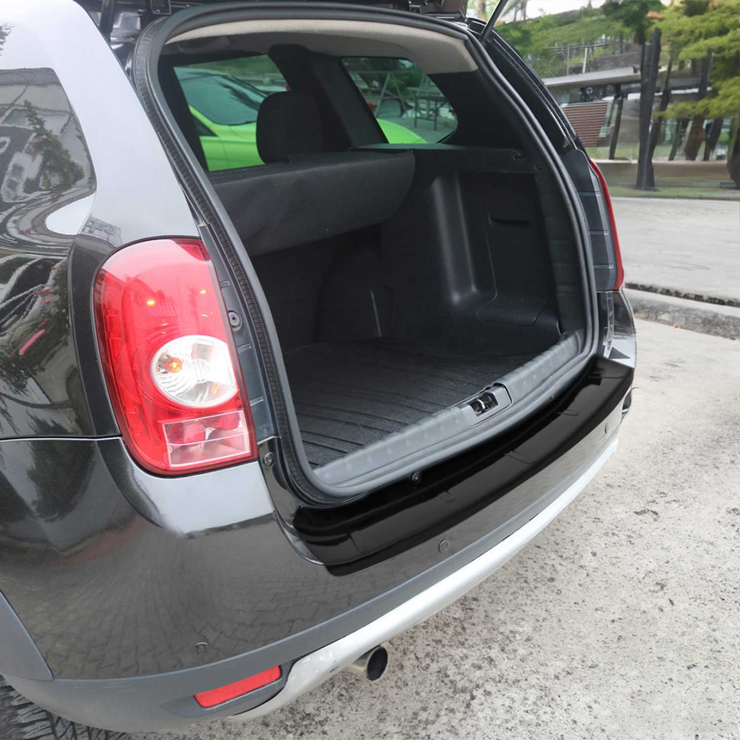 Protector Parachoques para Dacia Duster 2010-2017 Negro Brillante Acrílica