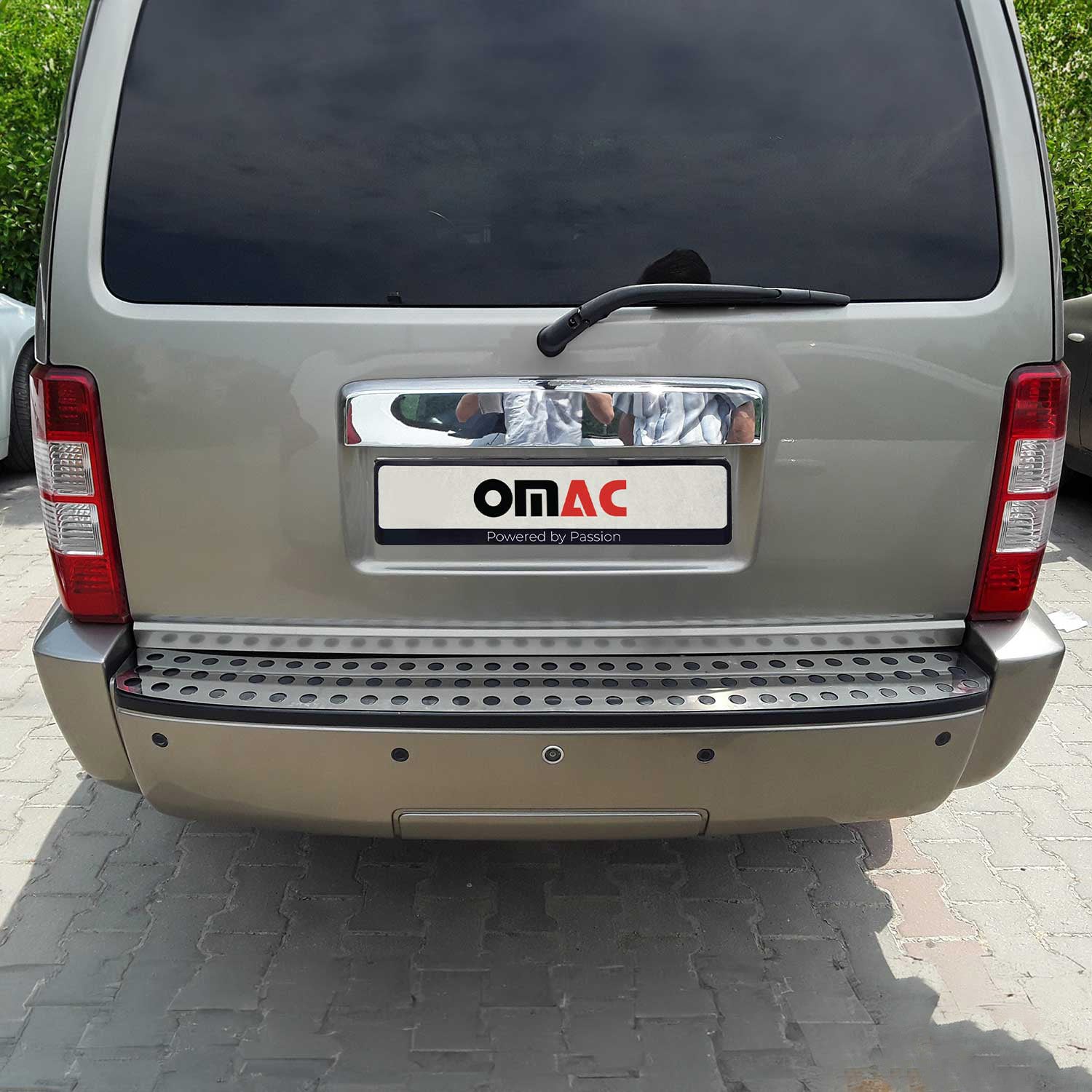 Protector Parachoques para Dodge Nitro 2007-2012 Plata Brillante Acero