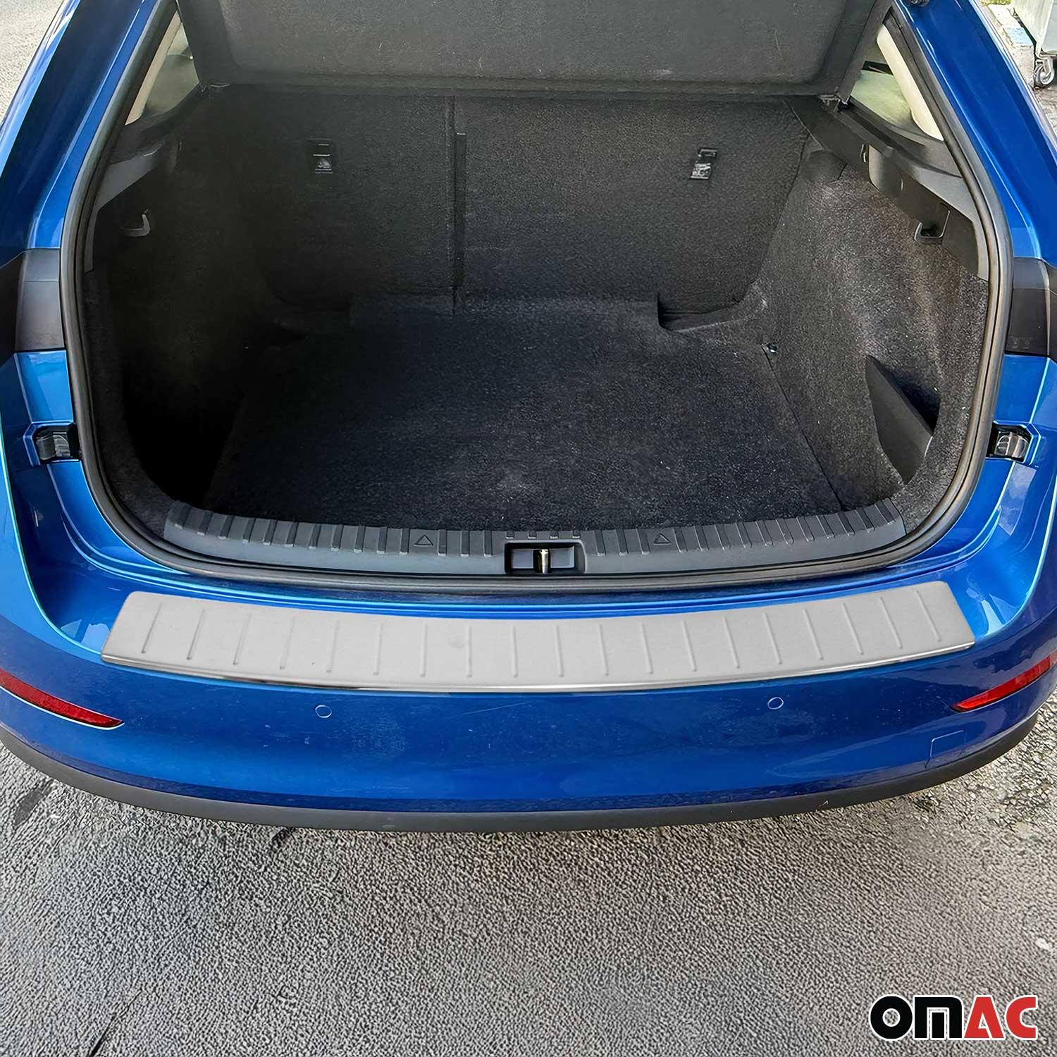 Protector Parachoques para Skoda Scala 2019-2025 Plata Brillante Acero