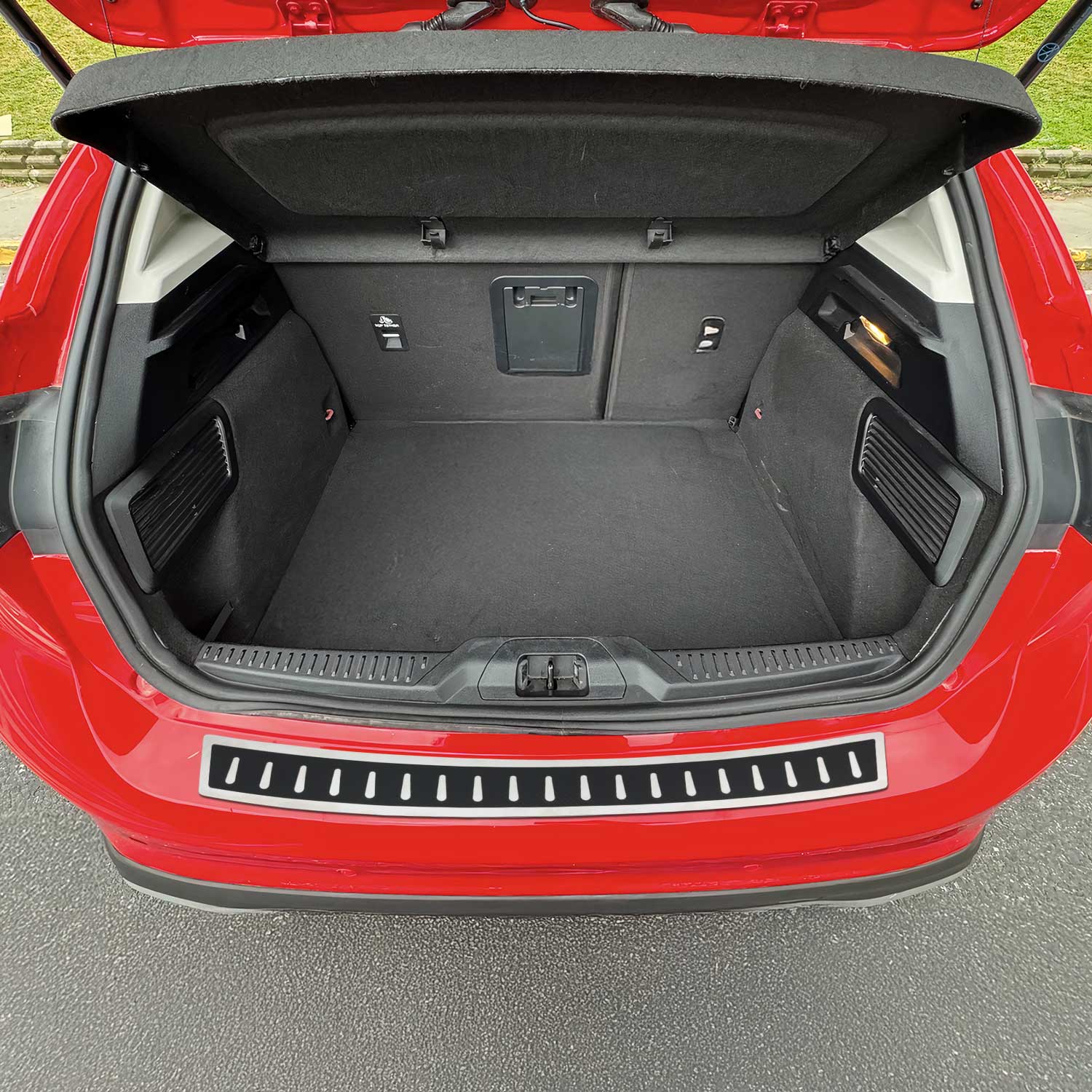 Protector Parachoques para Ford Focus Hatchback 2018-2025 Acabado Carbono Acero