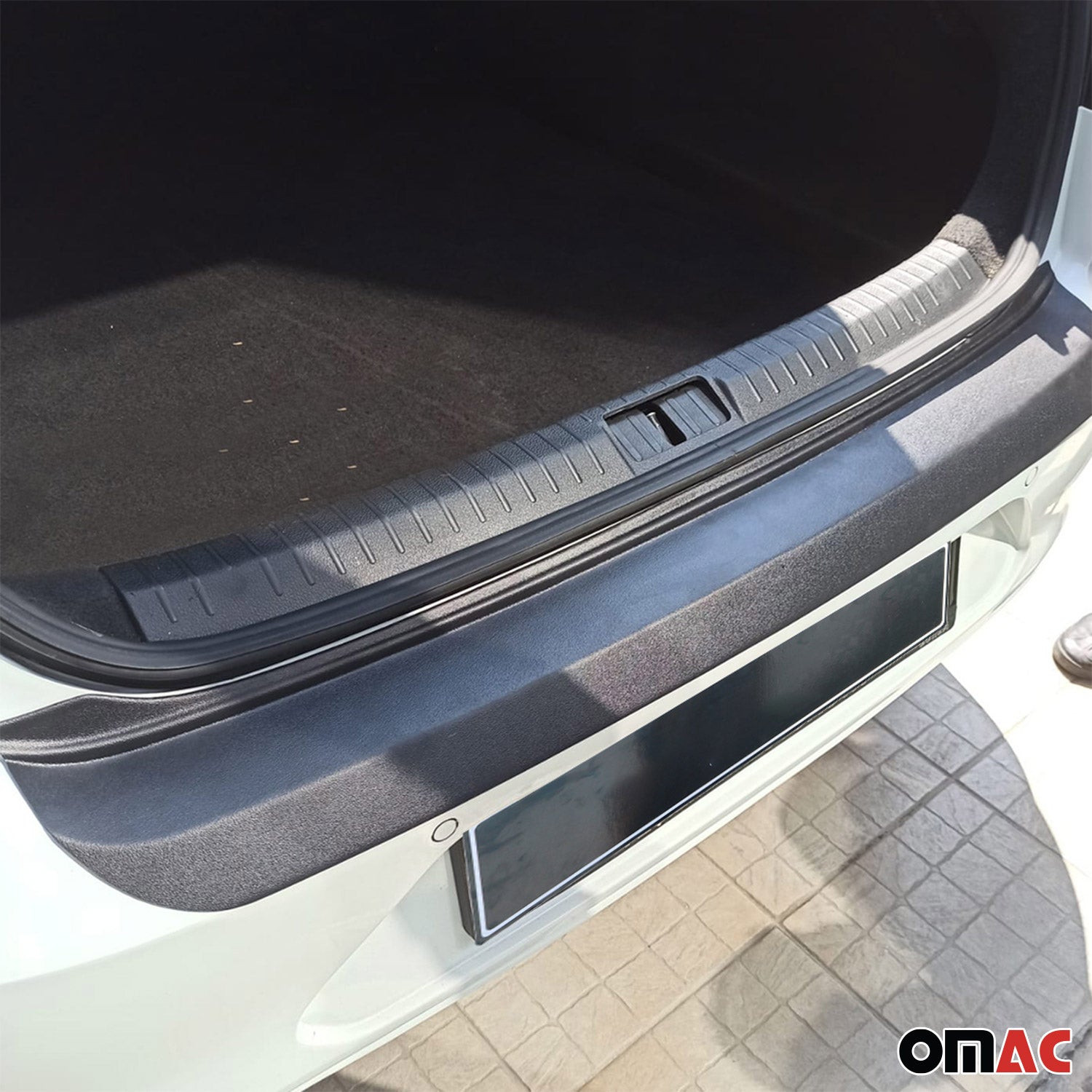 Protector Parachoques para VW Passat B8 2015-2019 Sedán Negro Mate ABS