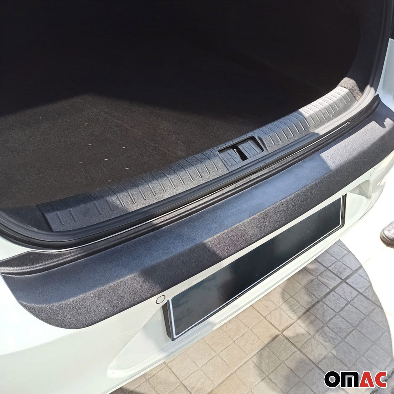 Protector Parachoques para VW Passat B8 2015-2019 Sedán Negro Mate ABS