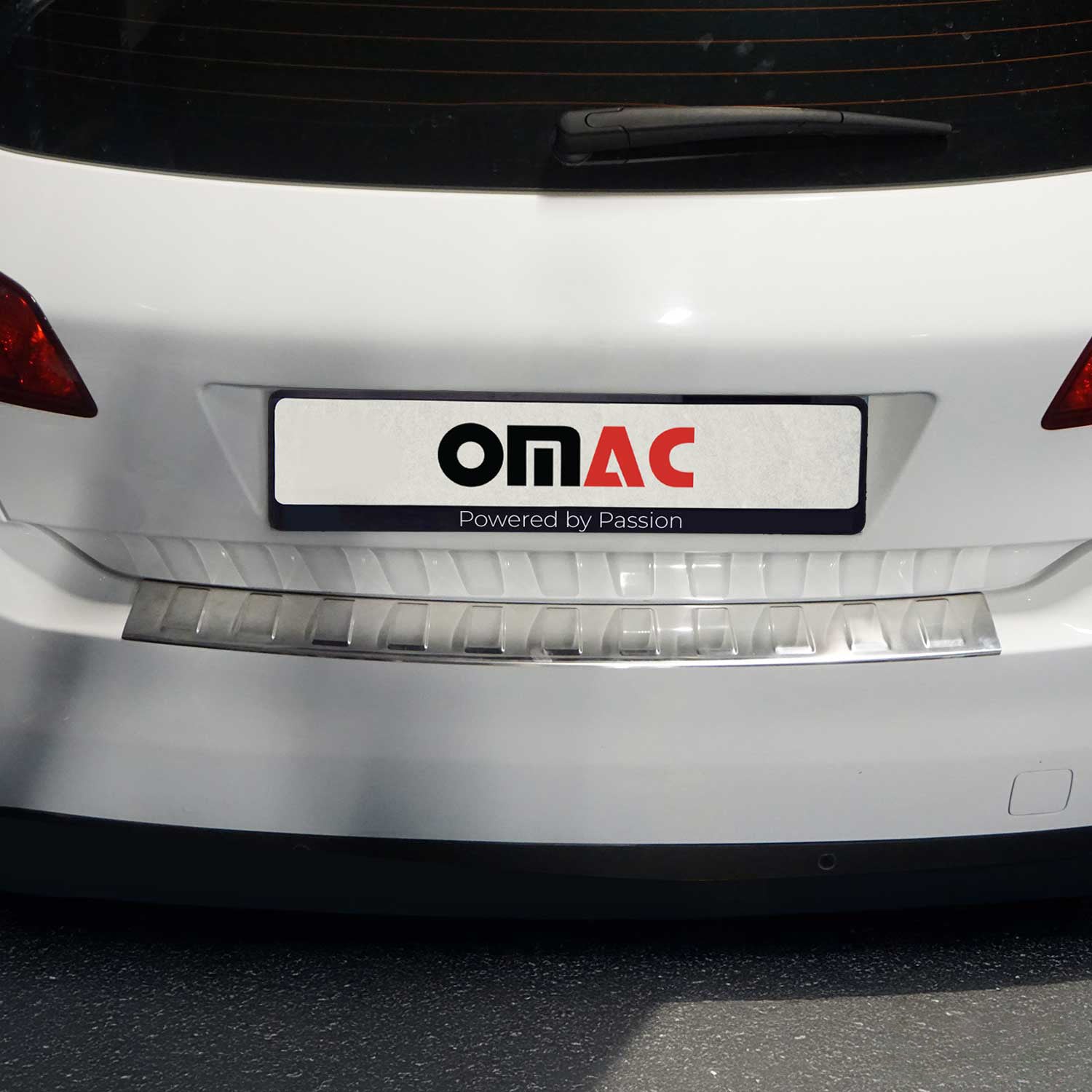 Protector Parachoques para Peugeot 308 HB 2014-2021 Plata Brillante Acero