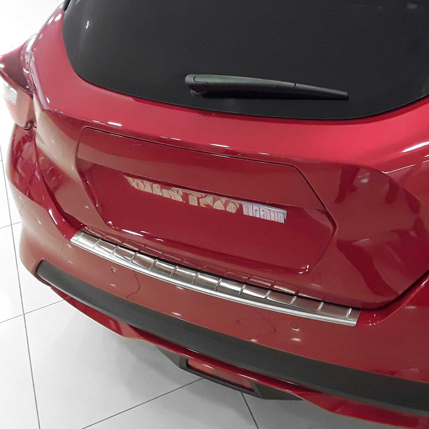 Protector Parachoques para Nissan Micra 2017-2023 Plata Brillante Acero