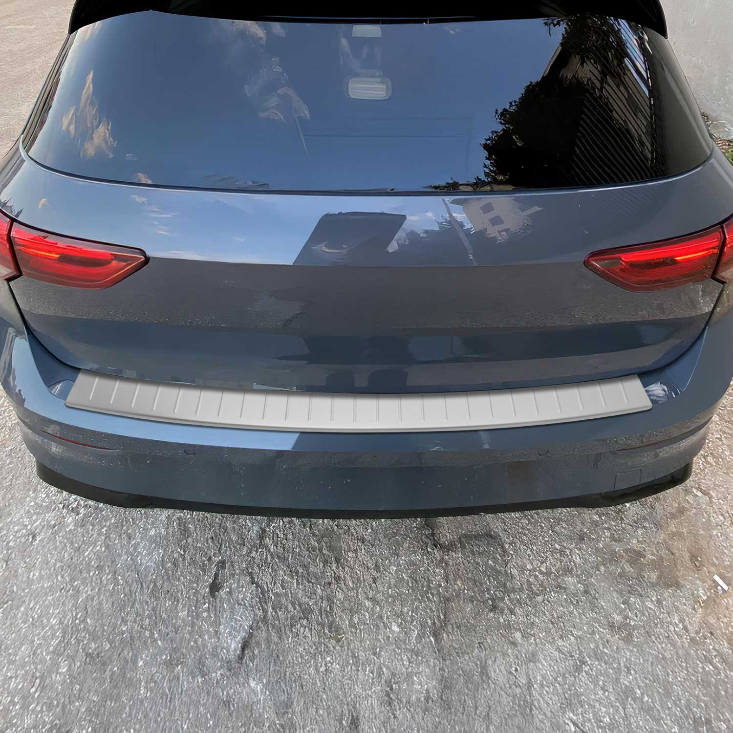 Protector Parachoques para VW Golf 8 Hatchback 2019-2025 Acero cepillado