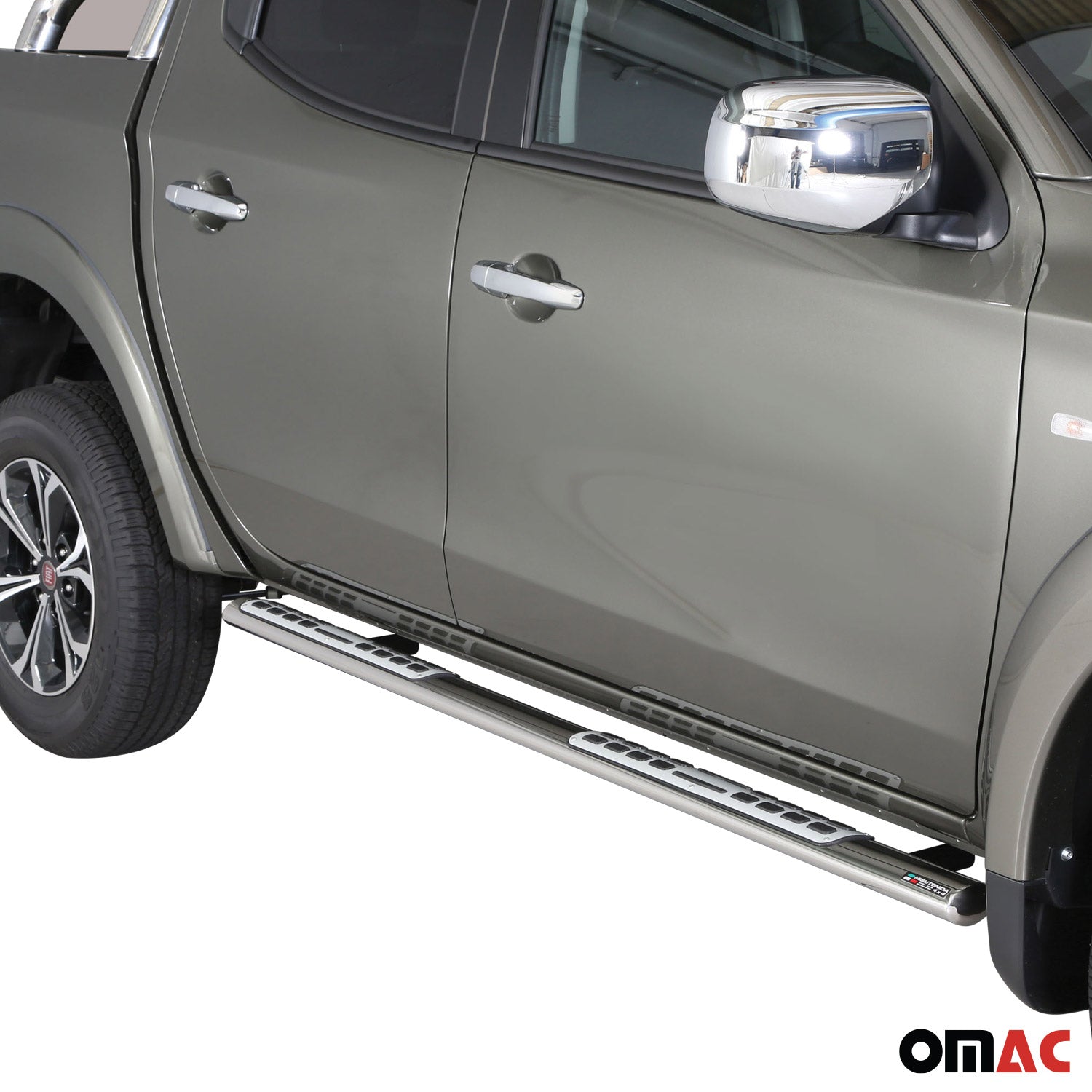 Estribos Barras Laterales para Fiat Fullback Double Cab 2016-2019 Plata Acero