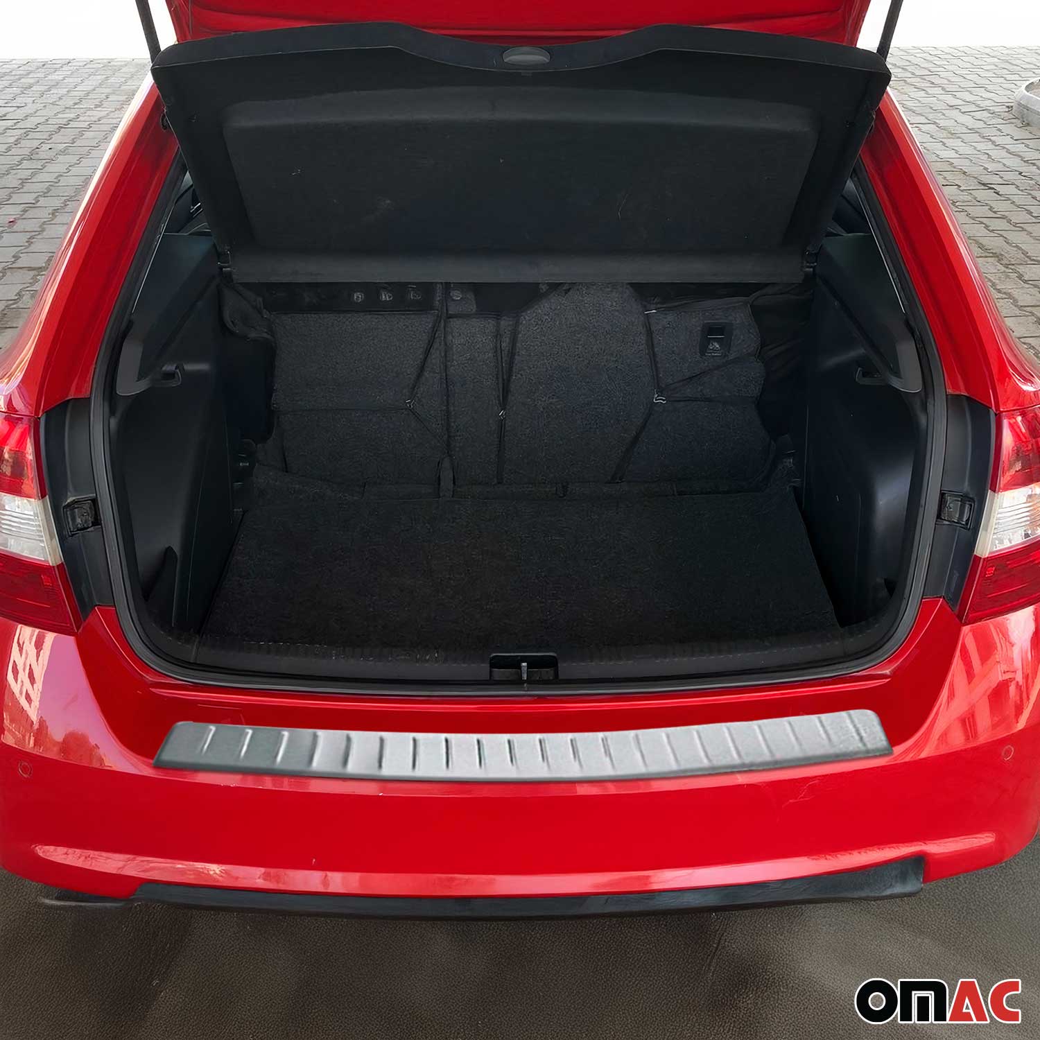 Protector Parachoques para Skoda Rapid Sedán 2012-2019 cepillado